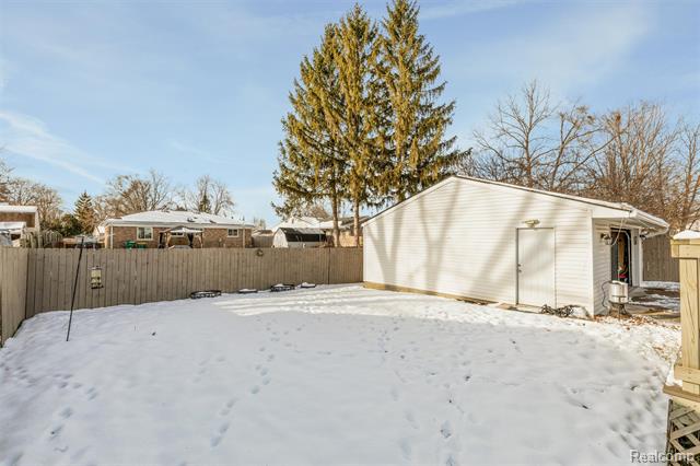 Builiding view twenty five for 9796 Van Buren, Belleville, MI. 48111