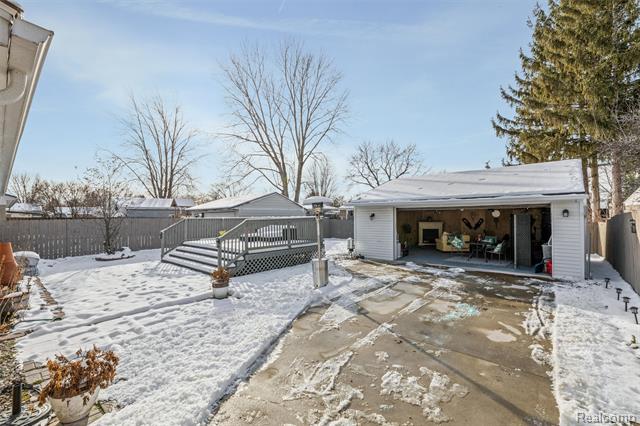 Builiding view twenty three for 9796 Van Buren, Belleville, MI. 48111