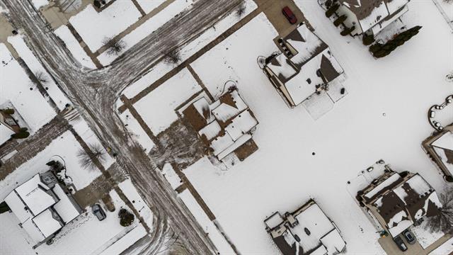 Builiding view fifty for 9639 Hampton, Belleville, MI. 48111