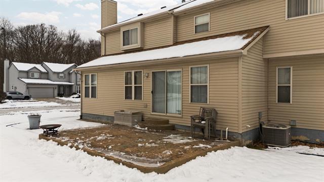 Builiding view forty three for 9639 Hampton, Belleville, MI. 48111