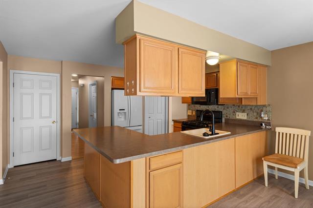 Builiding view sixteen for 9639 Hampton, Belleville, MI. 48111