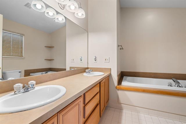 Builiding view thirty for 9639 Hampton, Belleville, MI. 48111