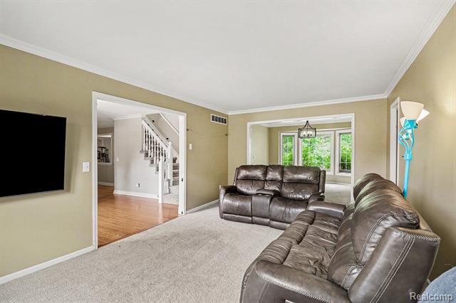 Builiding view fifteen for 20145 Woodbend, Northville, MI. 48167