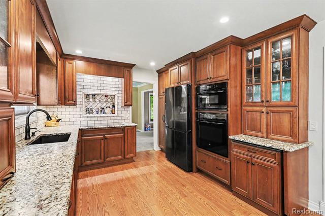 Builiding view five for 20145 Woodbend, Northville, MI. 48167