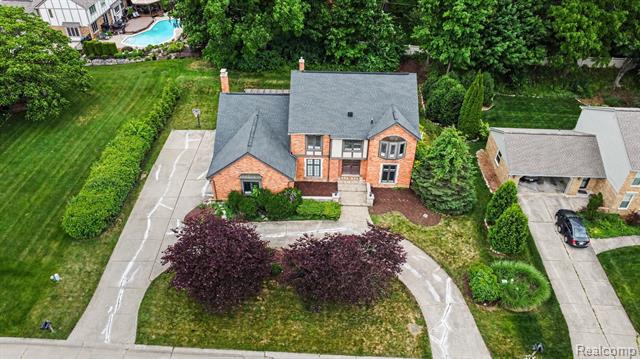 Builiding view forty one for 20145 Woodbend, Northville, MI. 48167