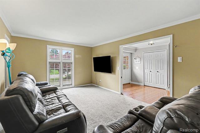 Builiding view sixteen for 20145 Woodbend, Northville, MI. 48167