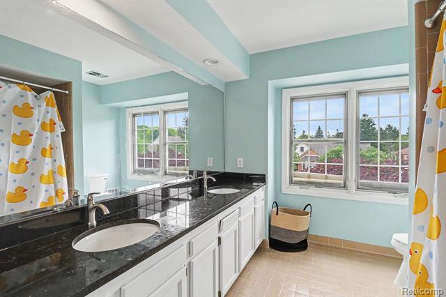 Builiding view twenty eight for 20145 Woodbend, Northville, MI. 48167