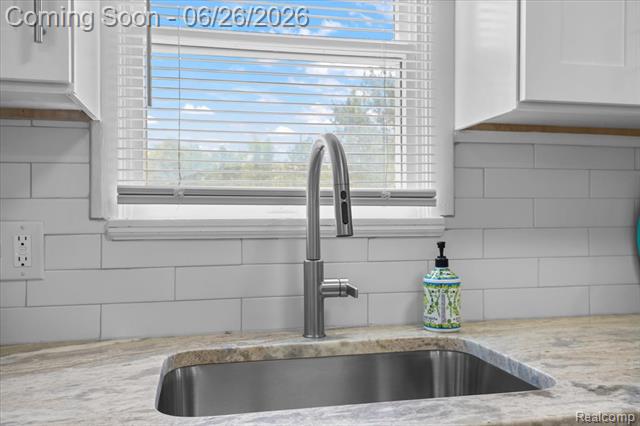 Builiding view twelve for 43600 Crowley, Belleville, MI. 48111
