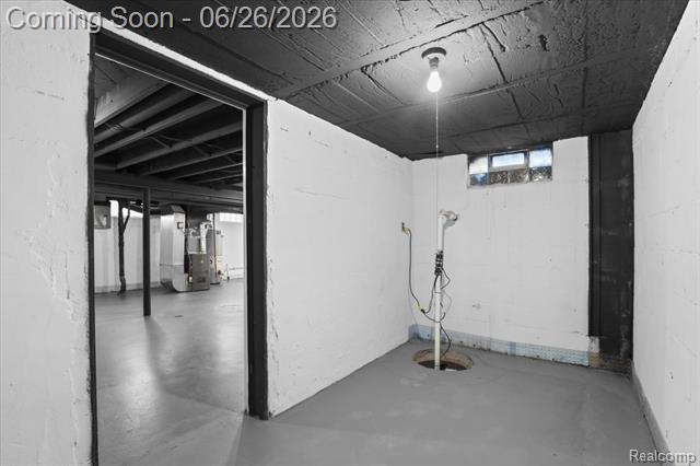 Builiding view twenty five for 43600 Crowley, Belleville, MI. 48111