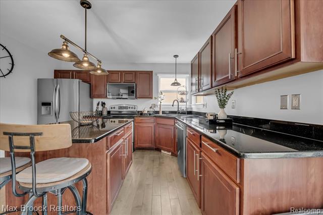 Builiding view four for 7300 Canterbury, Romulus, MI. 48174