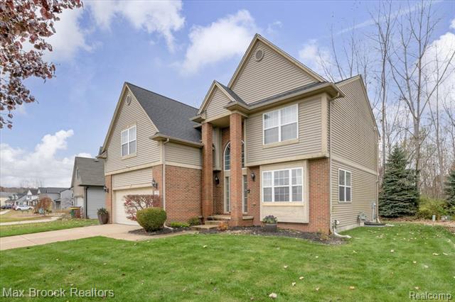 Builiding view one for 7300 Canterbury, Romulus, MI. 48174