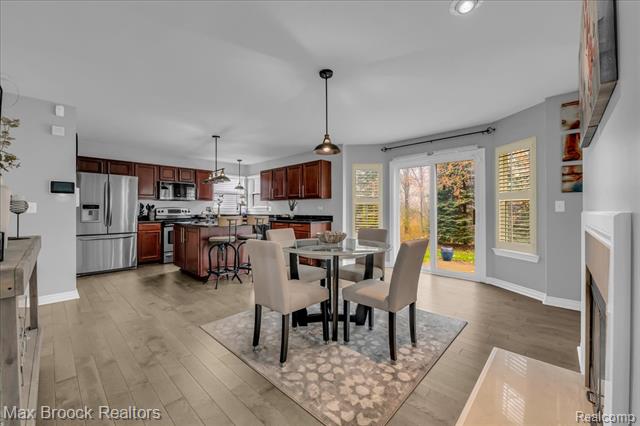 Builiding view six for 7300 Canterbury, Romulus, MI. 48174