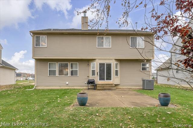 Builiding view thirty one for 7300 Canterbury, Romulus, MI. 48174