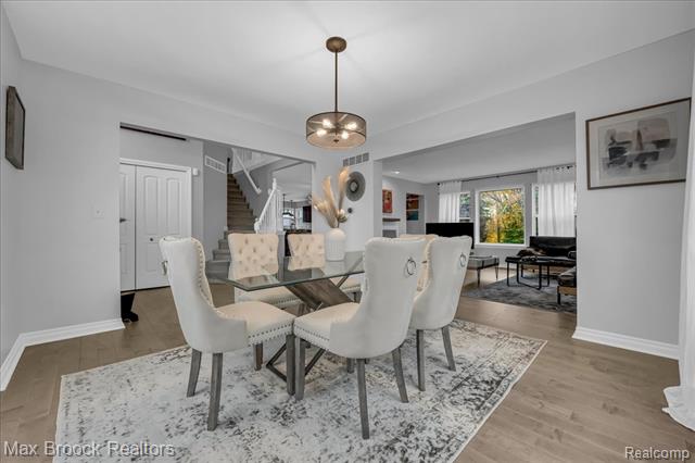 Builiding view twelve for 7300 Canterbury, Romulus, MI. 48174