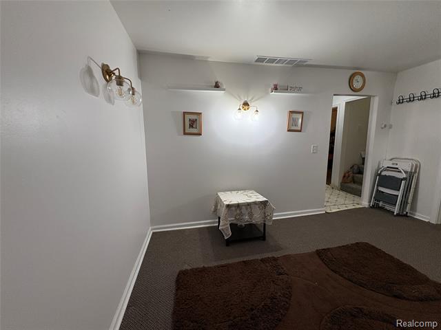 Builiding view eight for 7315 Hollywood, Romulus, MI. 48174