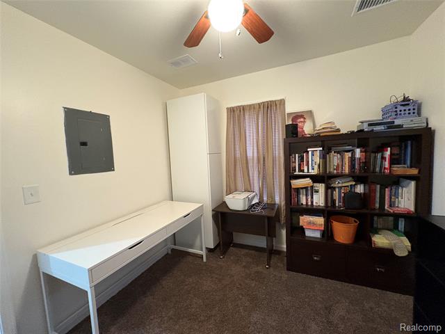 Builiding view fifteen for 7315 Hollywood, Romulus, MI. 48174