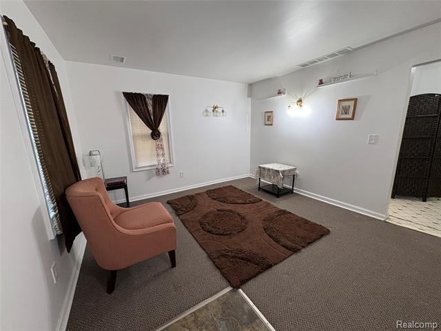 Builiding view seven for 7315 Hollywood, Romulus, MI. 48174