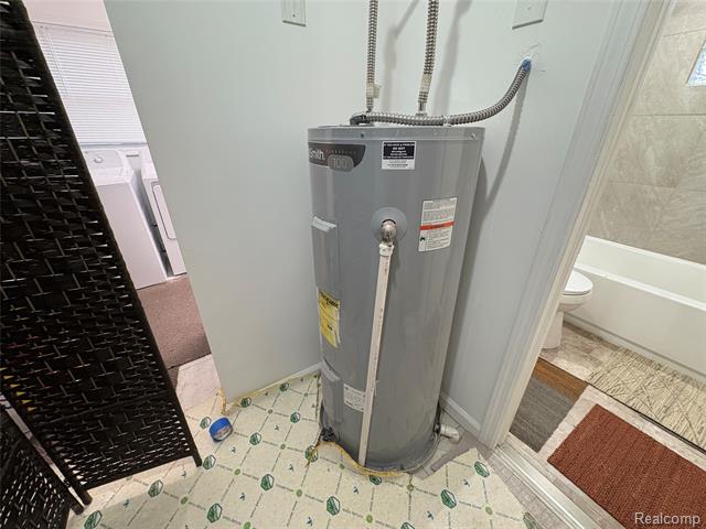 Builiding view twenty five for 7315 Hollywood, Romulus, MI. 48174