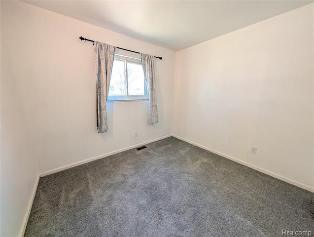 Builiding view eleven for 6762 Niagara, Romulus, MI. 48174