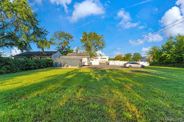 Builiding view eight for 6837 Middlebelt, Romulus, MI. 48174