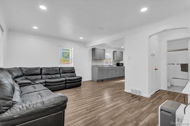 Builiding view three for 6837 Middlebelt, Romulus, MI. 48174