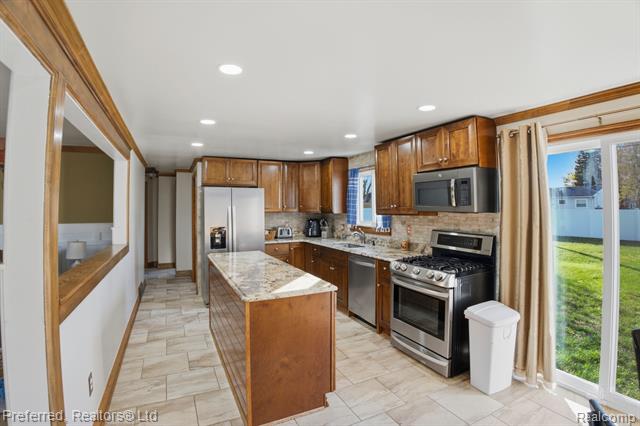 Builiding view five for 9358 Karen, Romulus, MI. 48174