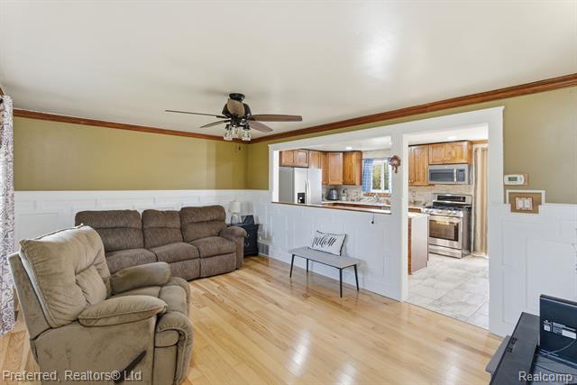 Builiding view four for 9358 Karen, Romulus, MI. 48174