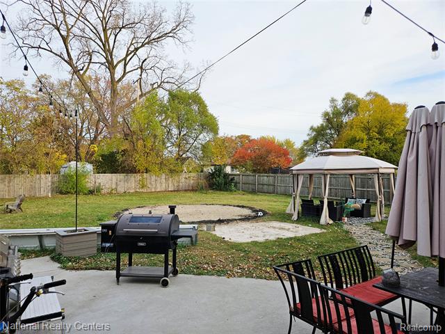 Builiding view four for 5901 Washington, Romulus, MI. 48174