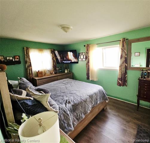 Builiding view fourteen for 5901 Washington, Romulus, MI. 48174