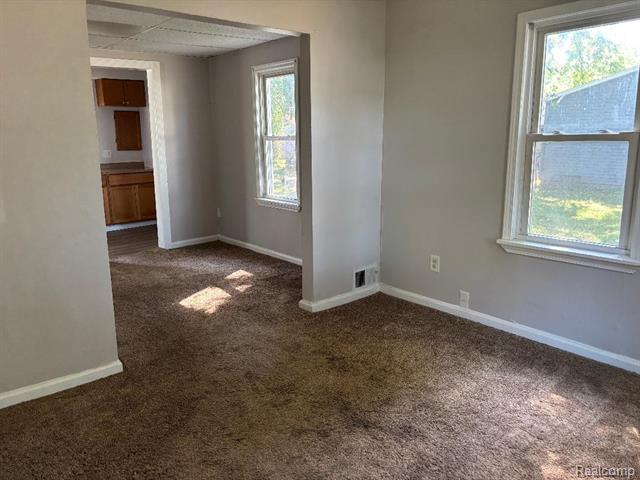 Builiding view five for 5939 Mayfair, Taylor, MI. 48180