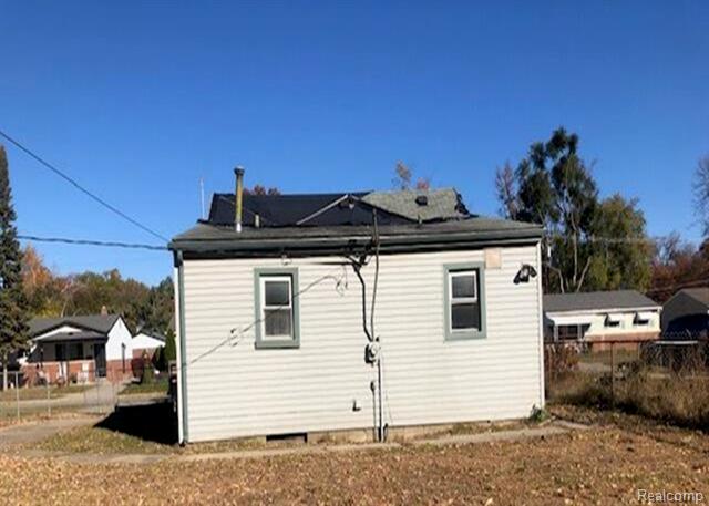 Builiding view one for 34839 Glover, Wayne, MI. 48184