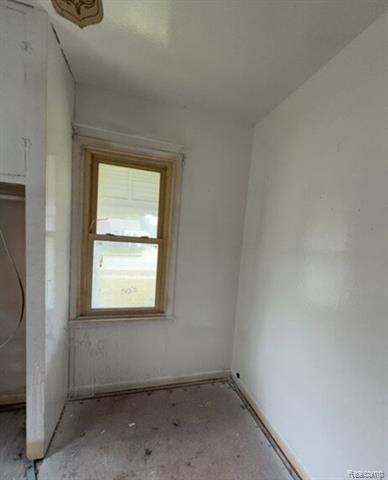 Builiding view six for 34839 Glover, Wayne, MI. 48184