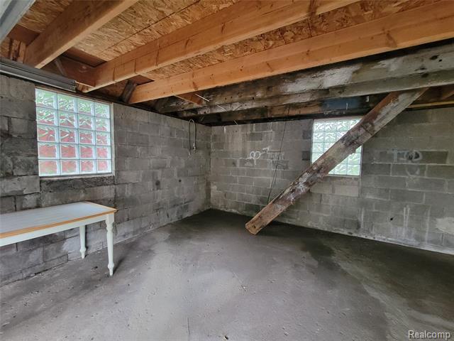 Builiding view twenty seven for 6310 Duncan, Taylor, MI. 48180