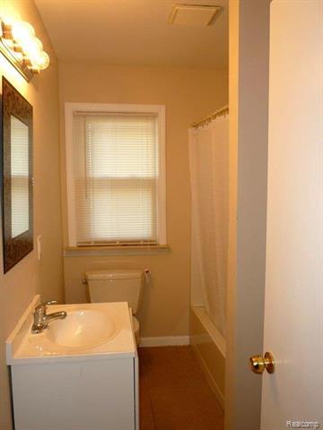 Builiding view five for 6155 Cordell, Romulus, MI. 48174