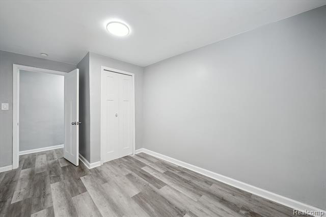 Builiding view fifteen for 5932 Colorado, Romulus, MI. 48174