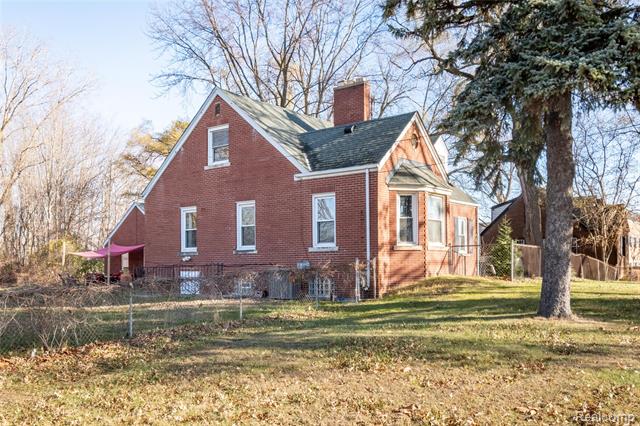 Builiding view forty five for 38172 Van Born, Wayne, MI. 48184