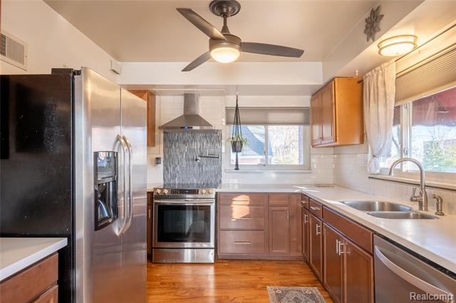 Builiding view sixteen for 38172 Van Born, Wayne, MI. 48184