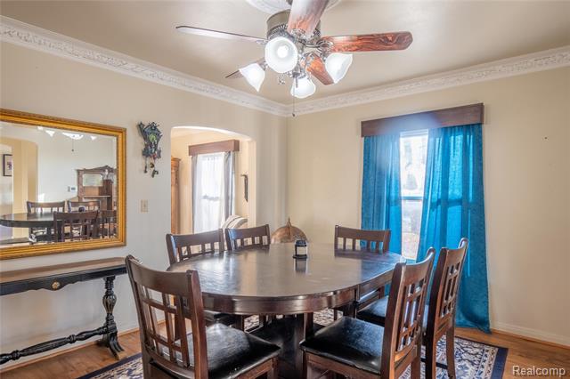 Builiding view ten for 38172 Van Born, Wayne, MI. 48184