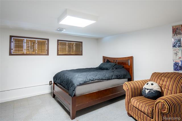 Builiding view thirty six for 38172 Van Born, Wayne, MI. 48184