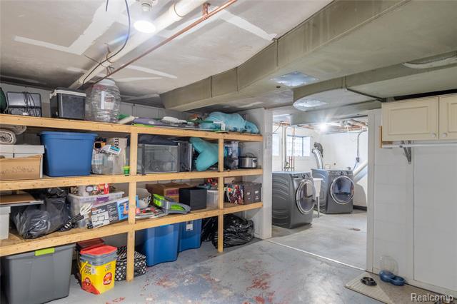 Builiding view thirty two for 38172 Van Born, Wayne, MI. 48184