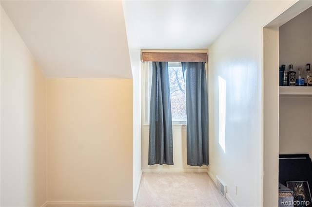 Builiding view twenty six for 38172 Van Born, Wayne, MI. 48184