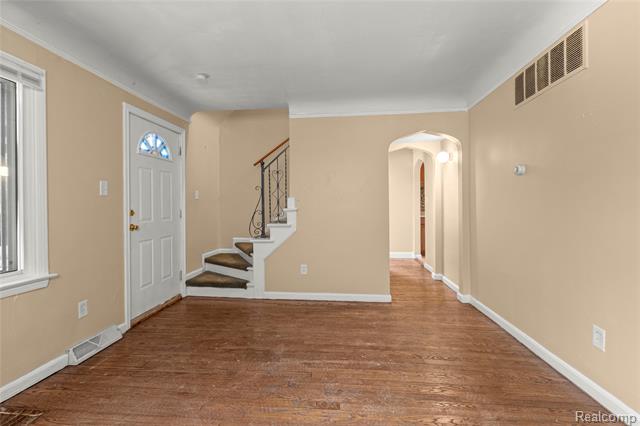 Builiding view five for 25885 Currier, Dearborn Heights, MI. 48125