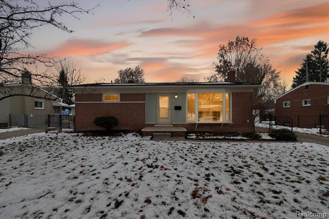 Builiding view one for 22856 S Brookside, Dearborn Heights, MI. 48125