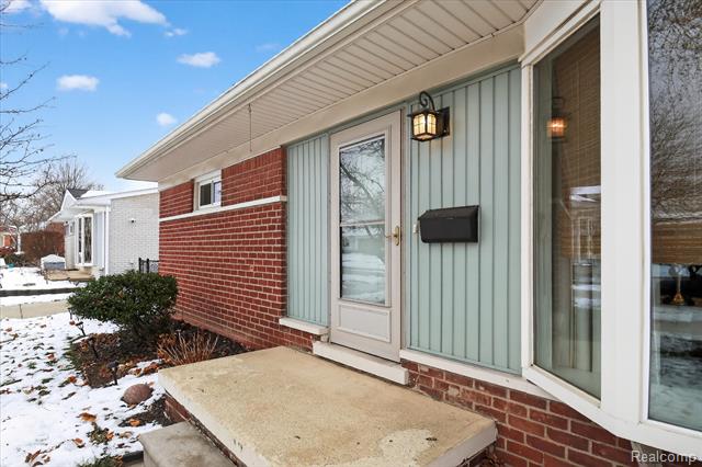 Builiding view three for 22856 S Brookside, Dearborn Heights, MI. 48125