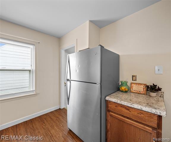 Builiding view sixteen for 4827 Winifred, Wayne, MI. 48184