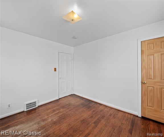 Builiding view thirteen for 4827 Winifred, Wayne, MI. 48184