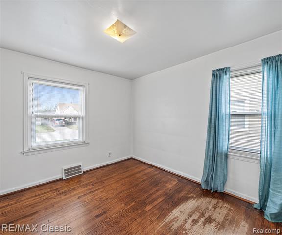 Builiding view twelve for 4827 Winifred, Wayne, MI. 48184