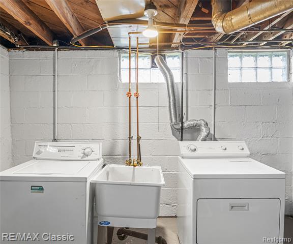 Builiding view twenty five for 4827 Winifred, Wayne, MI. 48184