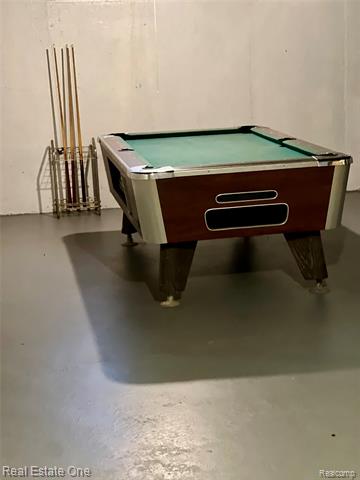 Builiding view fifteen for 28943 Eton, Westland, MI. 48186