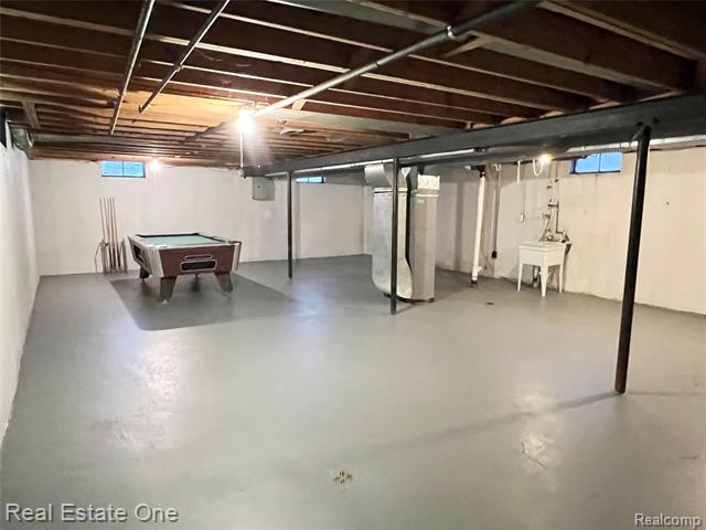 Builiding view sixteen for 28943 Eton, Westland, MI. 48186